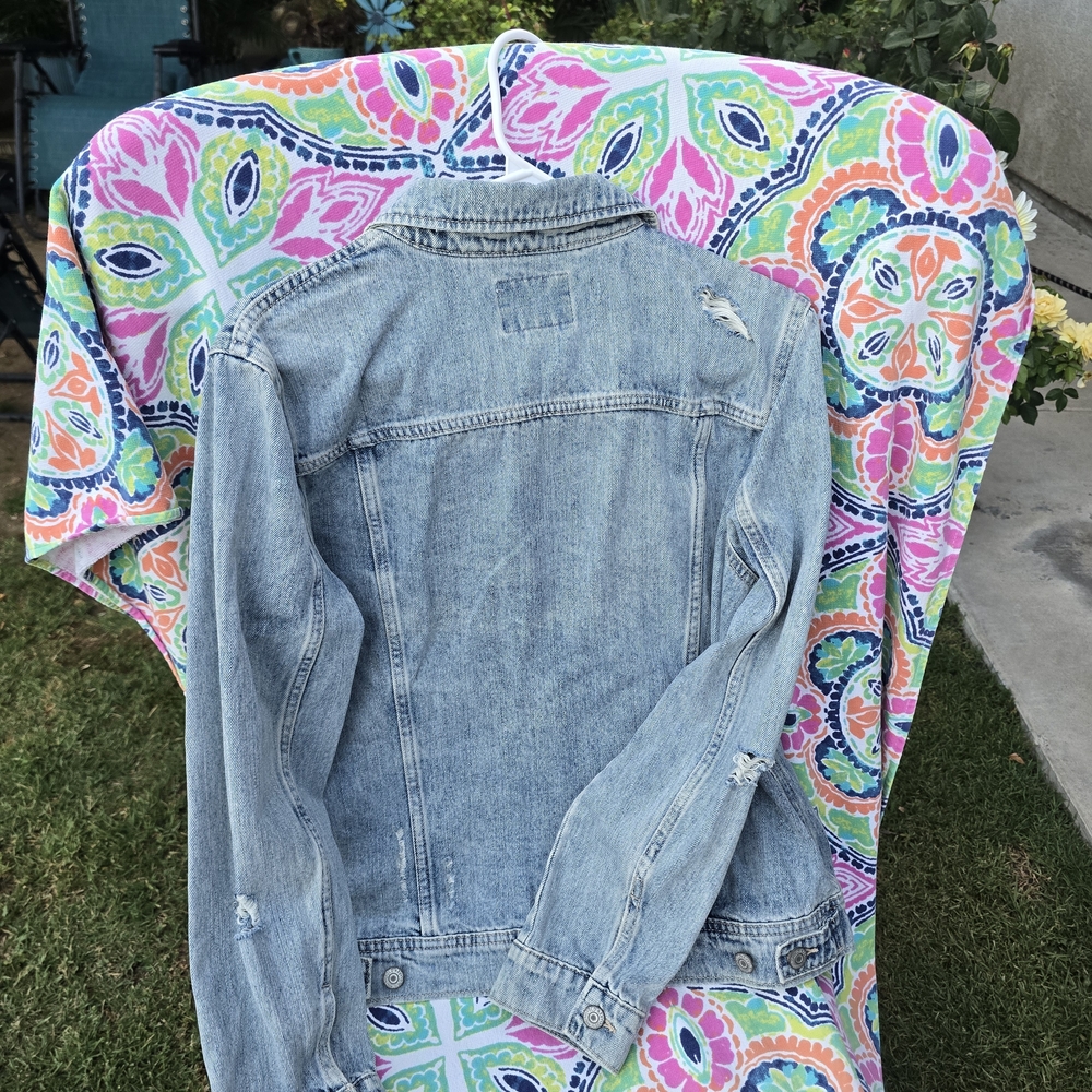 Old Navy Light Blue Distressed Denim Jean Jacket - Picture 5 of 7